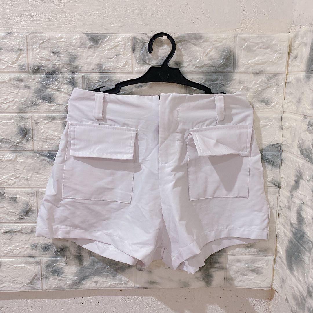 Cargo white shorts