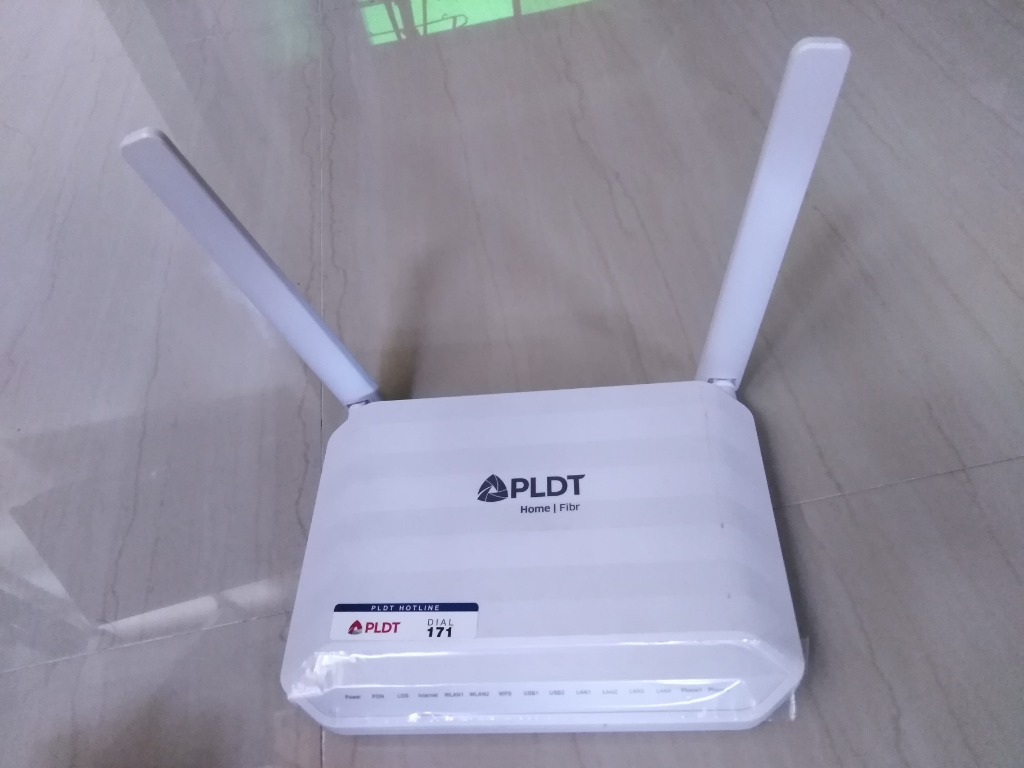 Oxide puppy voorzichtig Wifi Router (PLDT Fiber), Computers & Tech, Parts & Accessories, Networking  on Carousell