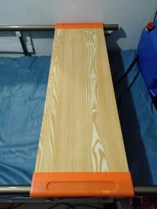 2nd Hand Hospital Bed 2 cranks, Furniture & Home Living, Furniture, Bed Frames & Mattresses on