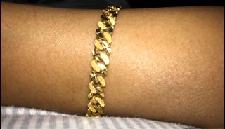 (Category: ) located in . Submitted by honeyliciouss (Listing ID 1018375932, Image 1). Description: .