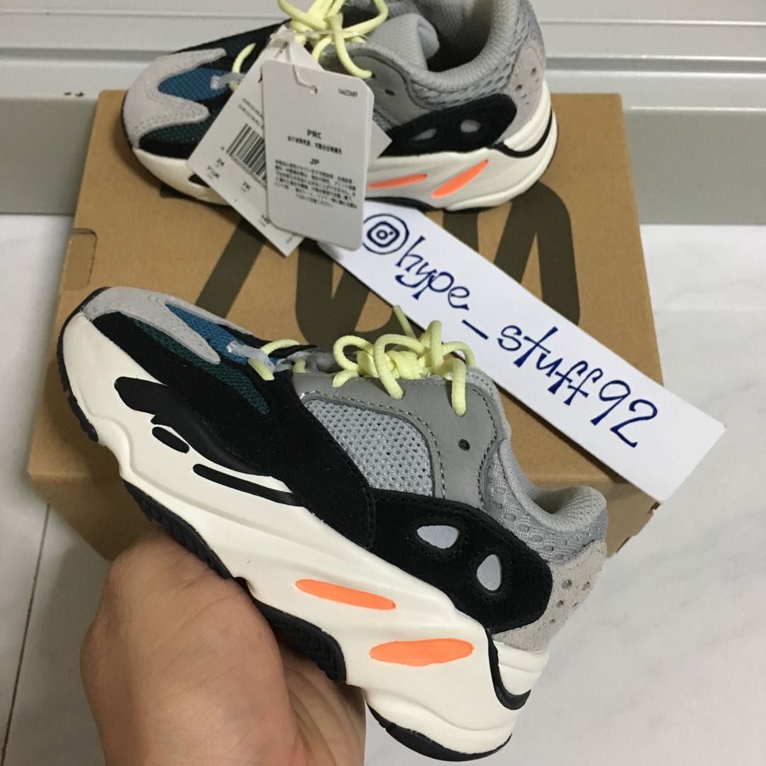 Yeezy boost new arrivals 700 baby