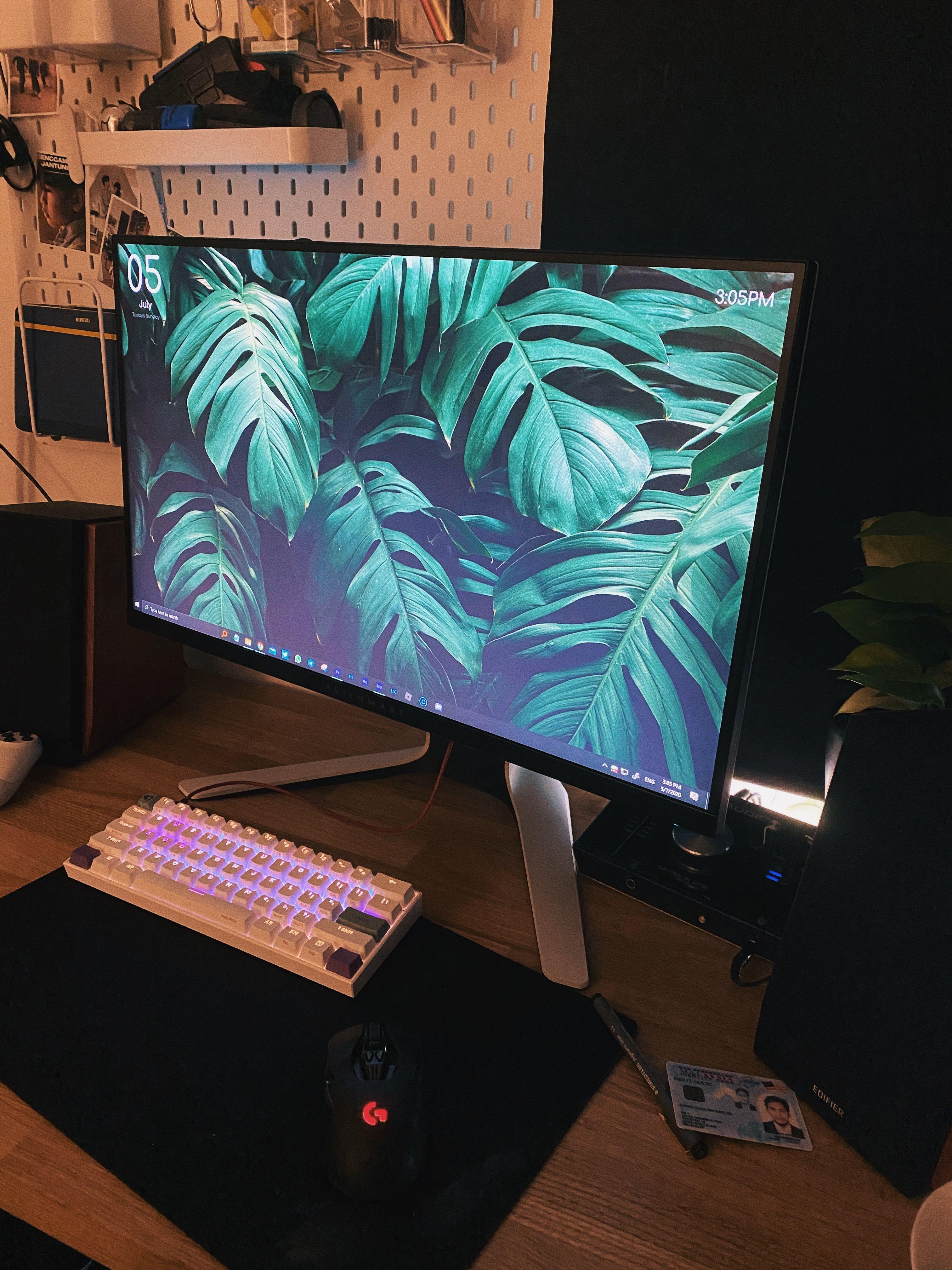 Alienware 27 Gaming Monitor Aw2720hf Electronics Computer Parts Accessories On Carousell