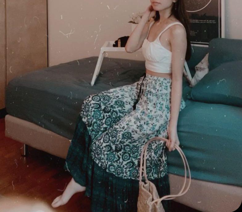 Boutique maxi skirt Clearance