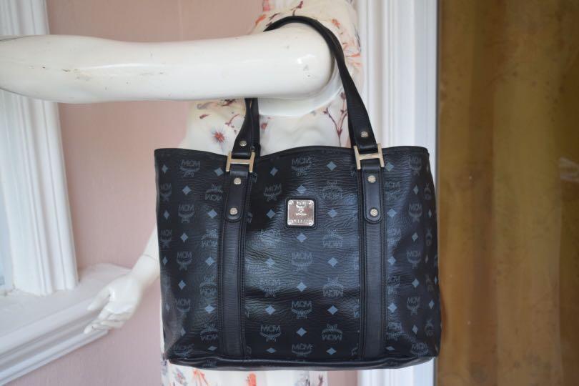 Mcm black visetos tote shop