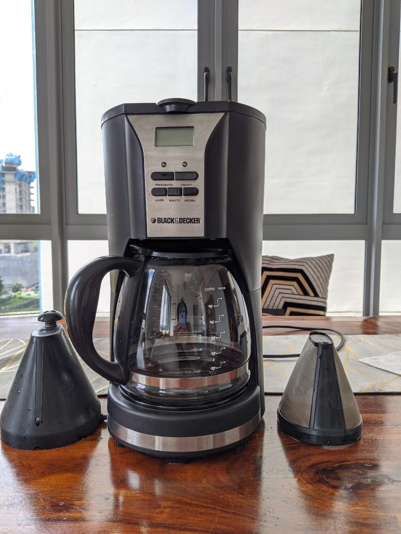 Black & Decker Grind and Brew Coffeemaker, TV & Home Appliances, Kitchen  Appliances, Coffee Machines & Makers on Carousell