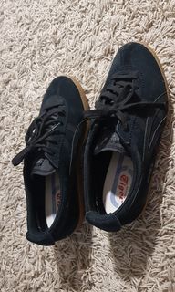 (Category: ) located in . Submitted by purplegal (Listing ID 1018432494, Image 1). Description: .