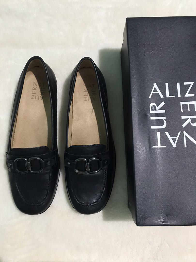 naturalizer brand shoes