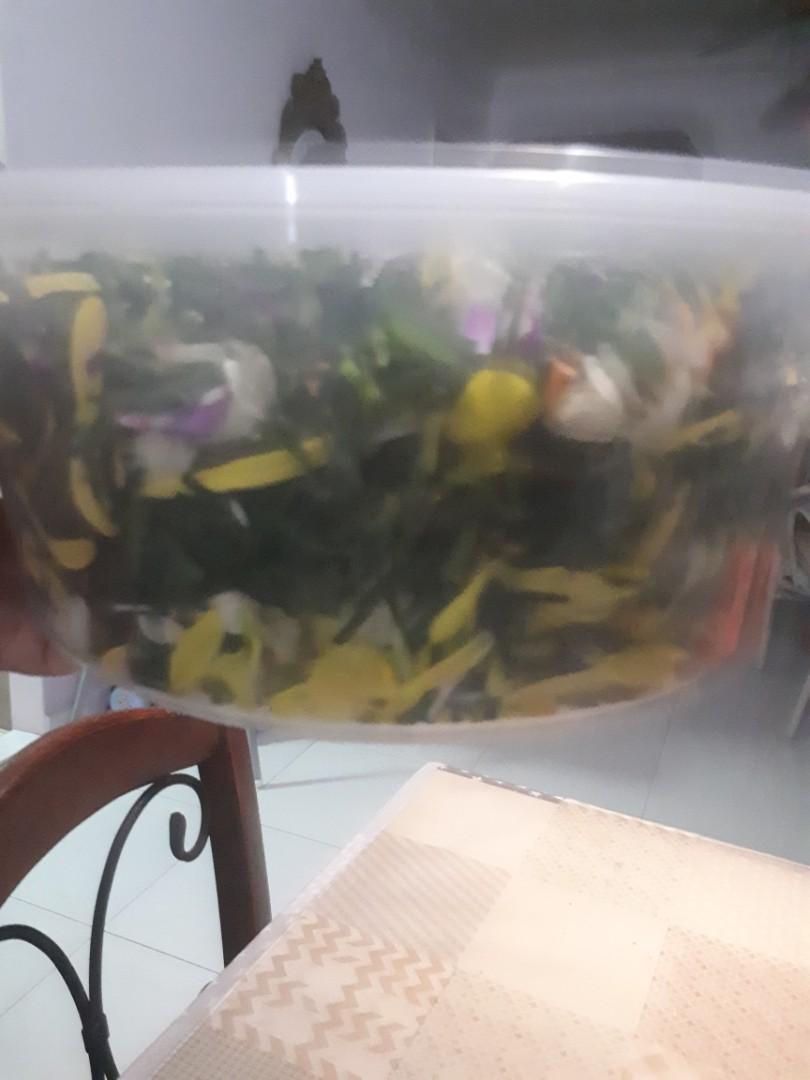 Bunga rampai (Category: Occasions & Party Supplies) located in Singapore. Submitted by annasue (Listing ID 1018463530, Image 1). Description: self collect at woodlands delivery charges applies.😊.