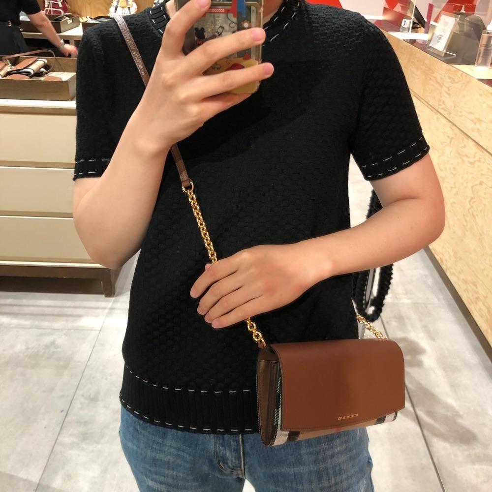 Burberry discount woc bag