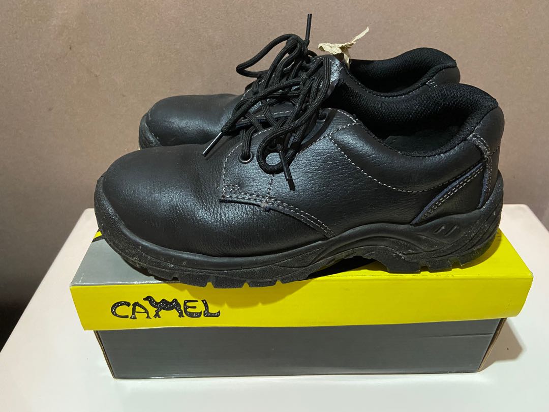 camel safety shoes