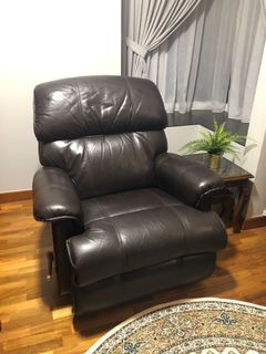 (Category: ) located in . Submitted by elly401 (Listing ID 1018522819, Image 1). Description: .