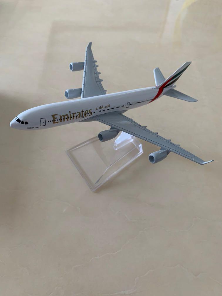 diecast commercial airplanes