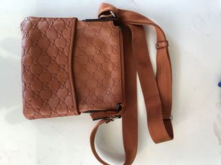（分類：）位於 。 由 winalex 提交（商品編號 1018388044，圖片 1）。簡介： 。