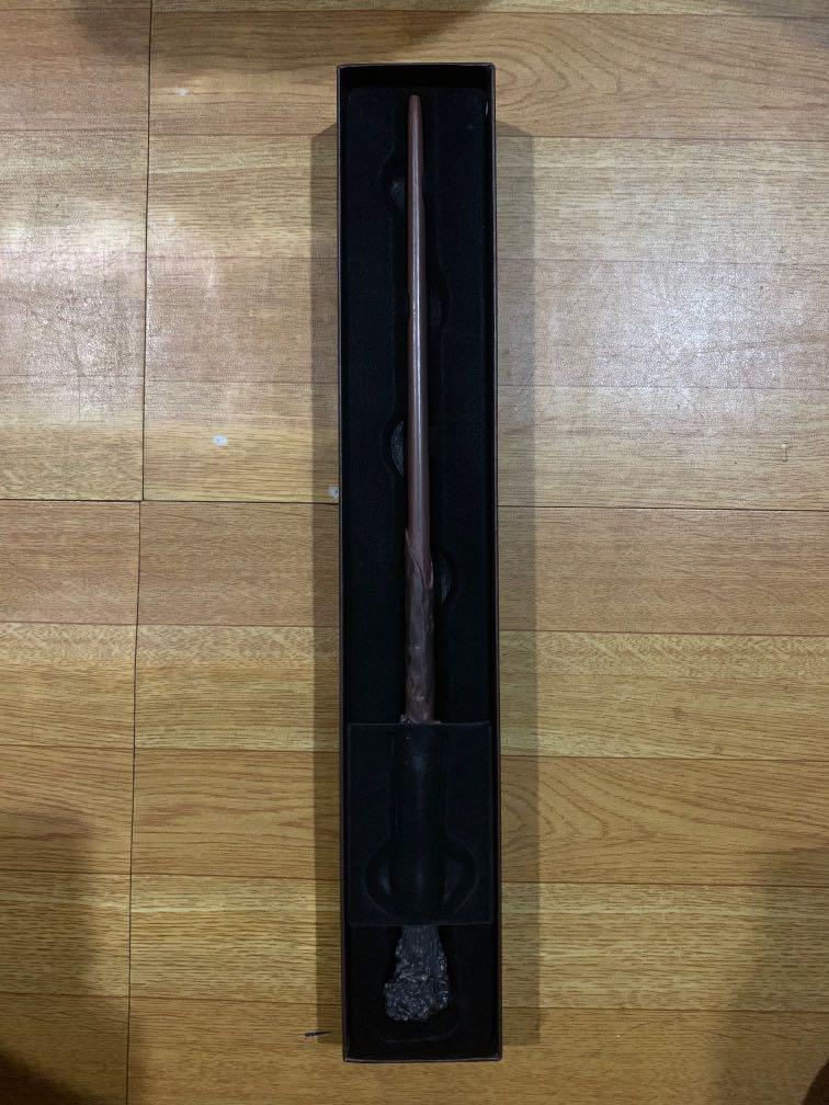 HARRY POTTER’s WAND from Universal Studios Hollywood (Category: Western Merchandise) located in Manila. Submitted by cmbp_97 (Listing ID 1018465401, Image 1). Description: RFS: decluttering •still has its own box •mop BDO, gcash.