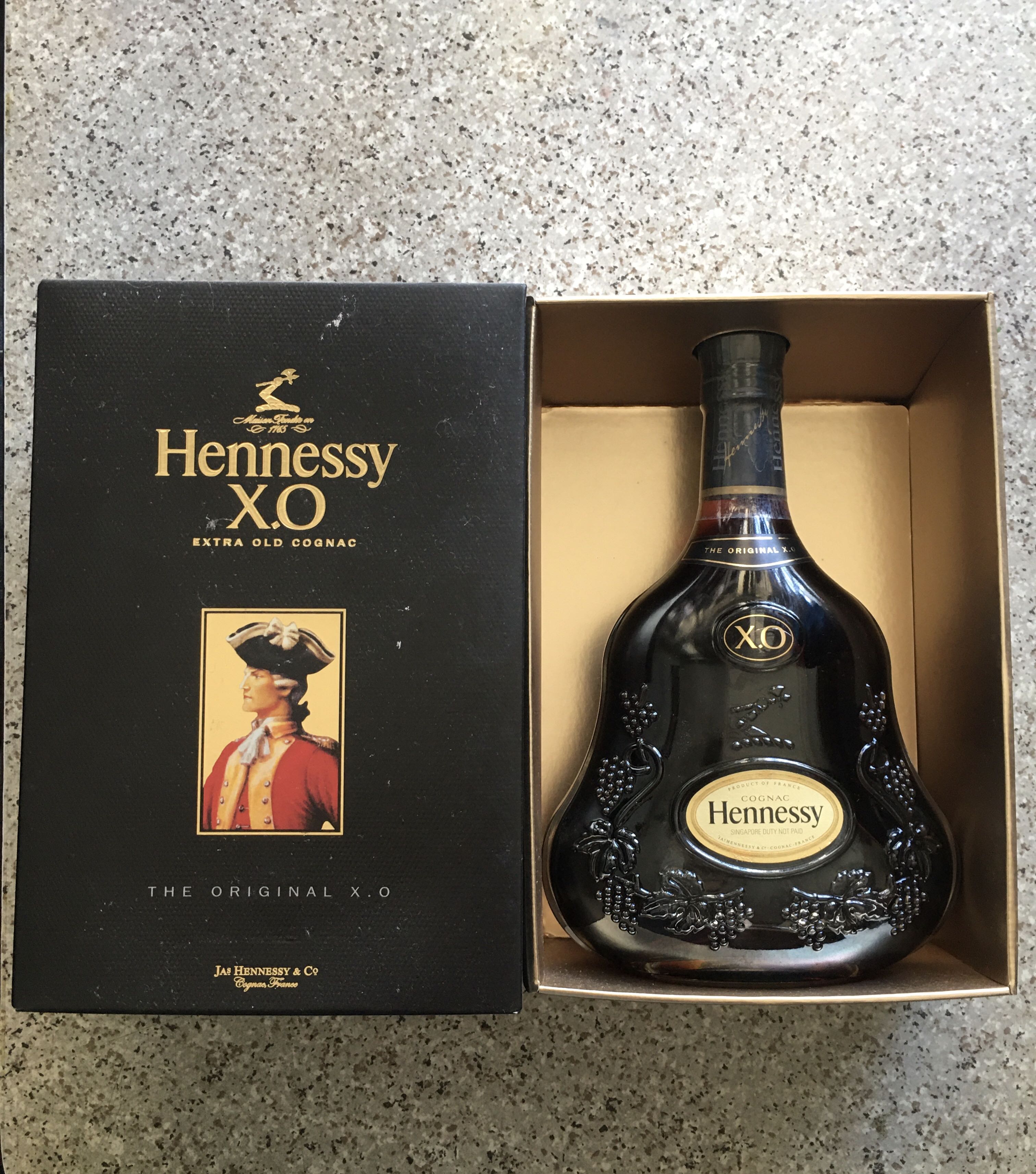 Hennessy X.O extra old Cognac, 嘢食 & 嘢飲, 酒精類飲品 - Carousell