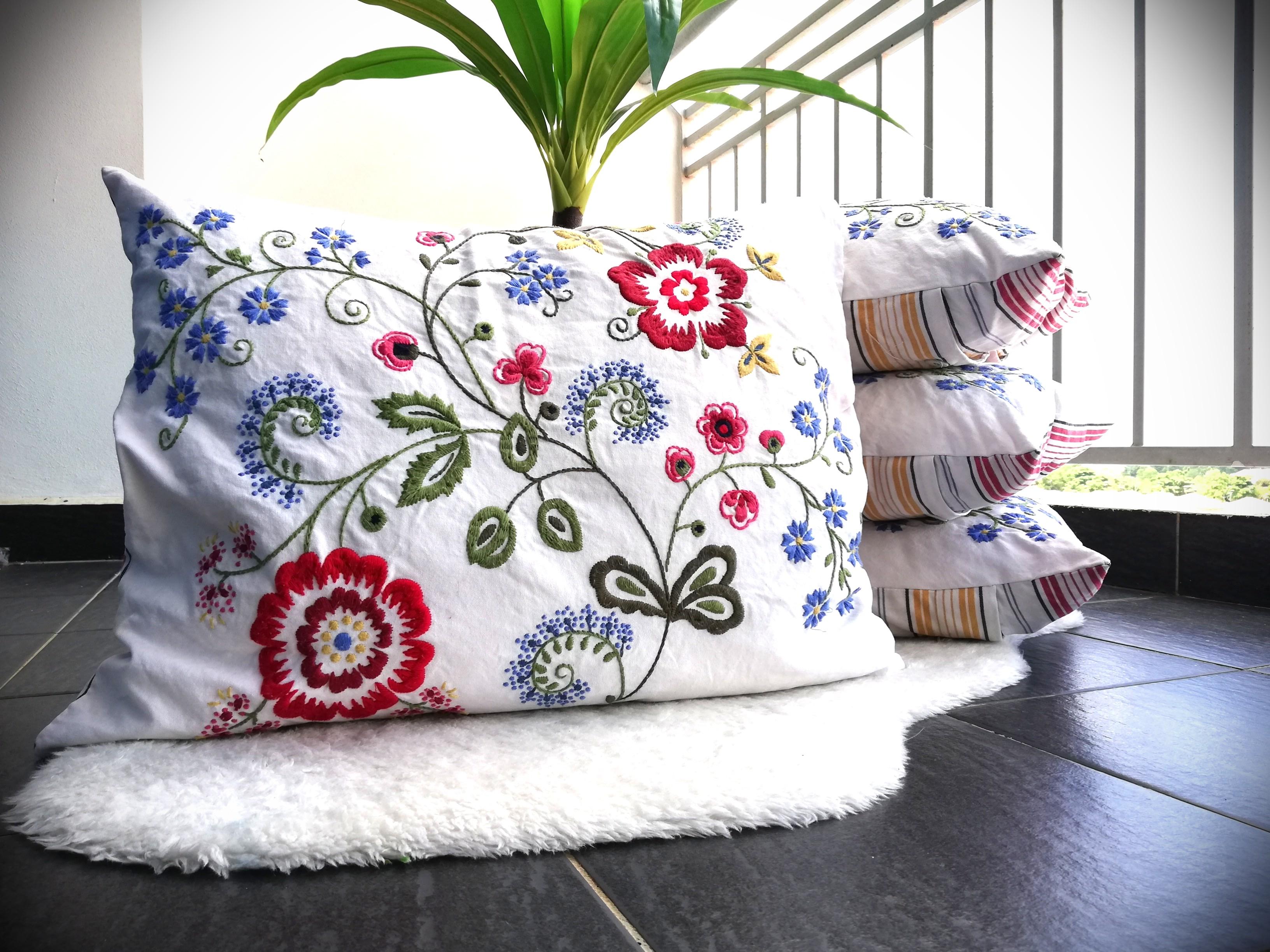 IKEA AKERKULLA fluffy duck cushion pillow