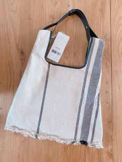 （分類：）位於 。 由 stitch11 提交（商品編號 1018442060，圖片 1）。簡介： 。