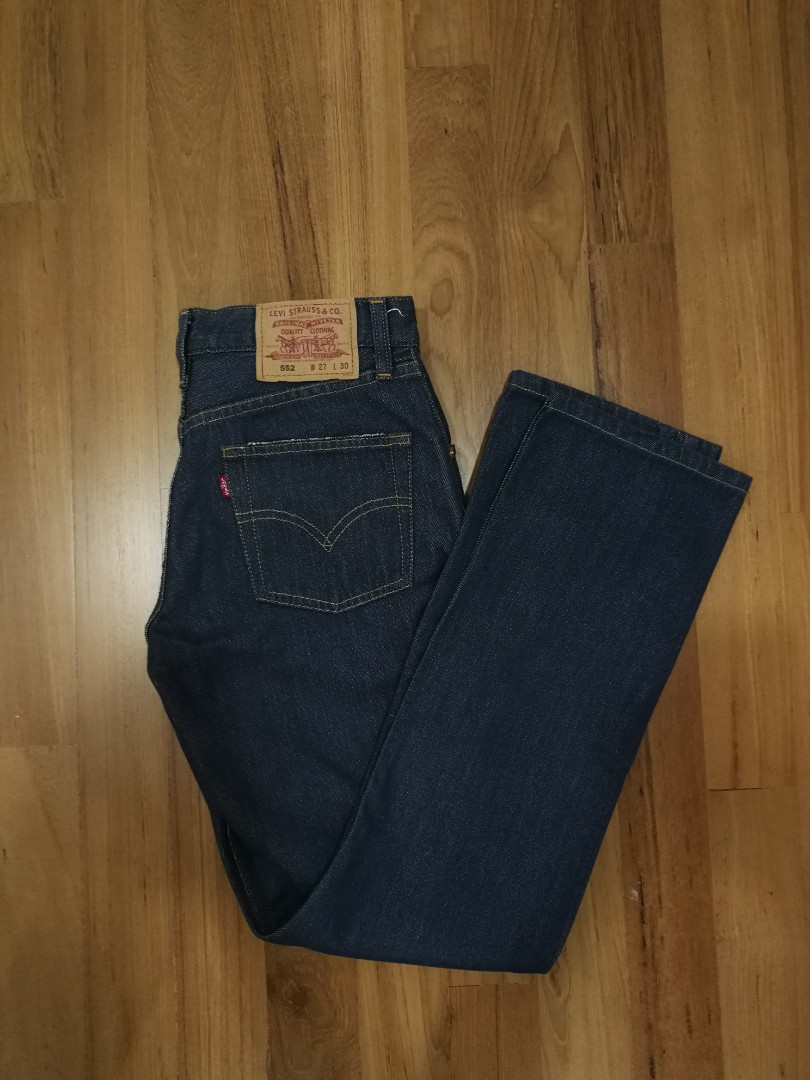 Levi's 552 W27 straight jeans, Women's Fashion, Bottoms, Jeans & Leggings  on Carousell