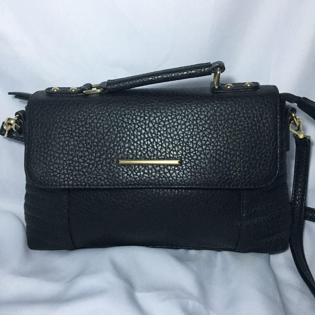 lulu castagnette sling bag