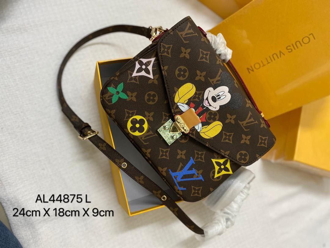 LV Mickey mouse sling bag complete inclusion