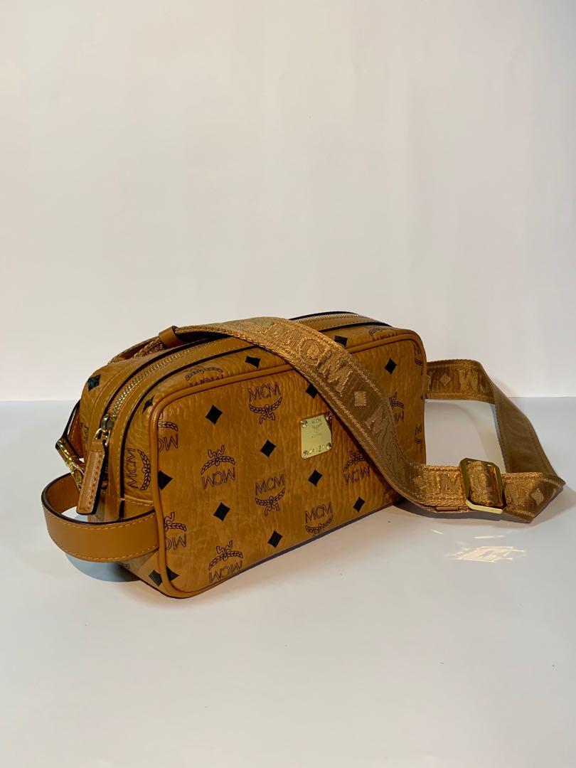 MCM Wash Bag In Visetos Original Green Approximately X X Cm 75 Cm To