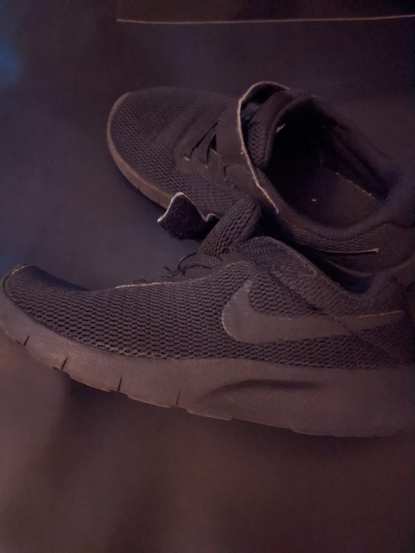 nike kids shoes size 13