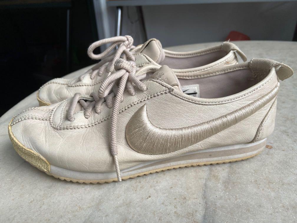 Nike sale 72 beige