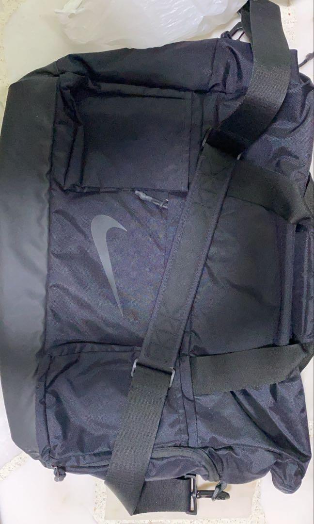 mens nike duffel bag