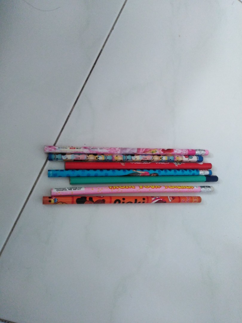 Pencil On Carousell - pencils pens red drawing sharp crayon paint roblox