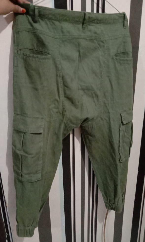 PULL \u0026 BEAR MAN CARGO PANTS, Fesyen 