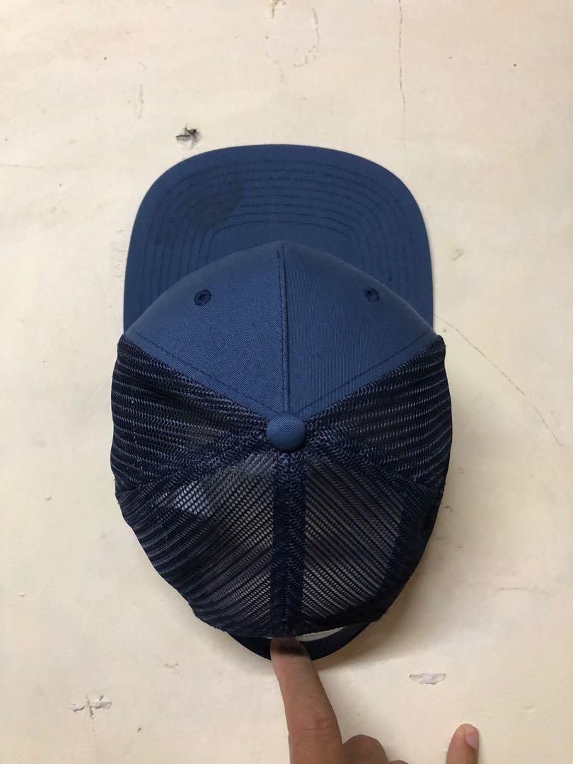 Quicksilver caps (Category: Caps & Hats) located in Makati City. Submitted by donpakundo13 (Listing ID 1018438598, Image 2). Description: Halos bago pa..