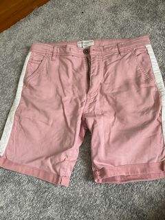 (Category: ) located in . Submitted by singcarousel (Listing ID 1018430153, Image 1). Description: .
