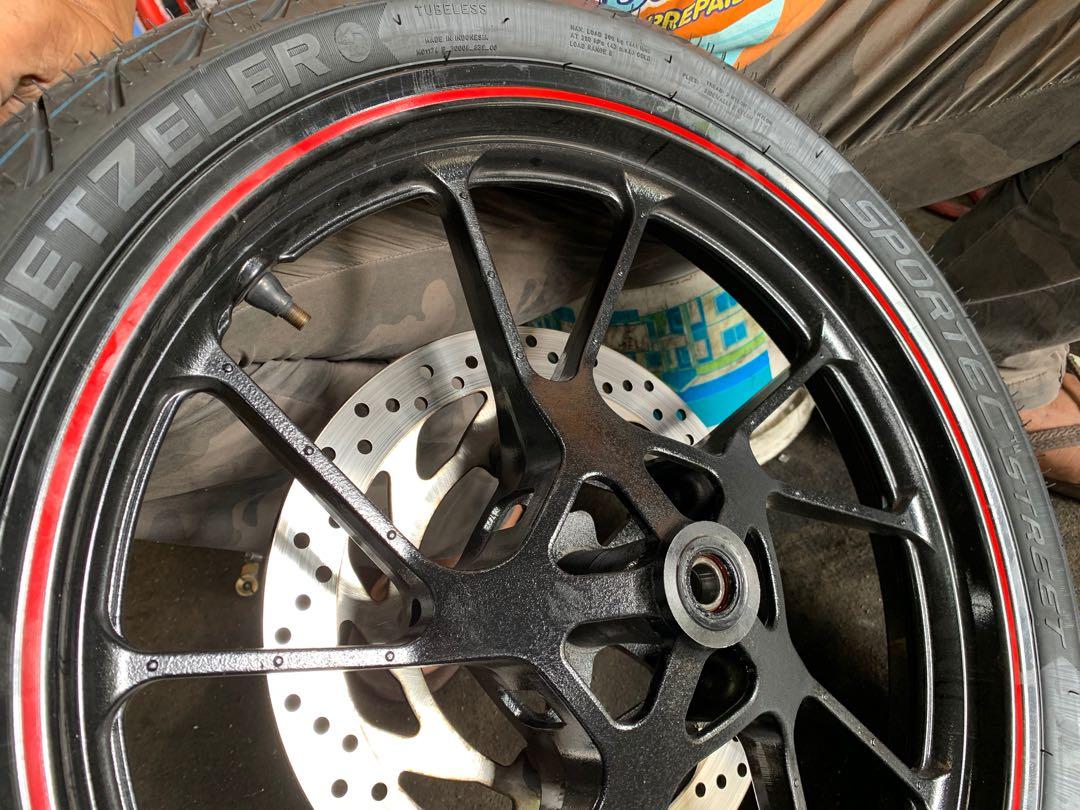 Metzeler Sportec Auto Accessories On Carousell