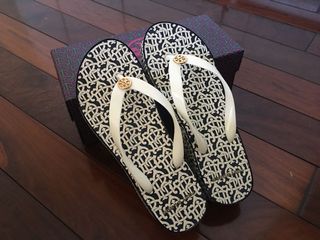 （分類：）位於 。 由 sellamoon 提交（商品編號 1018413056，圖片 1）。簡介： 。
