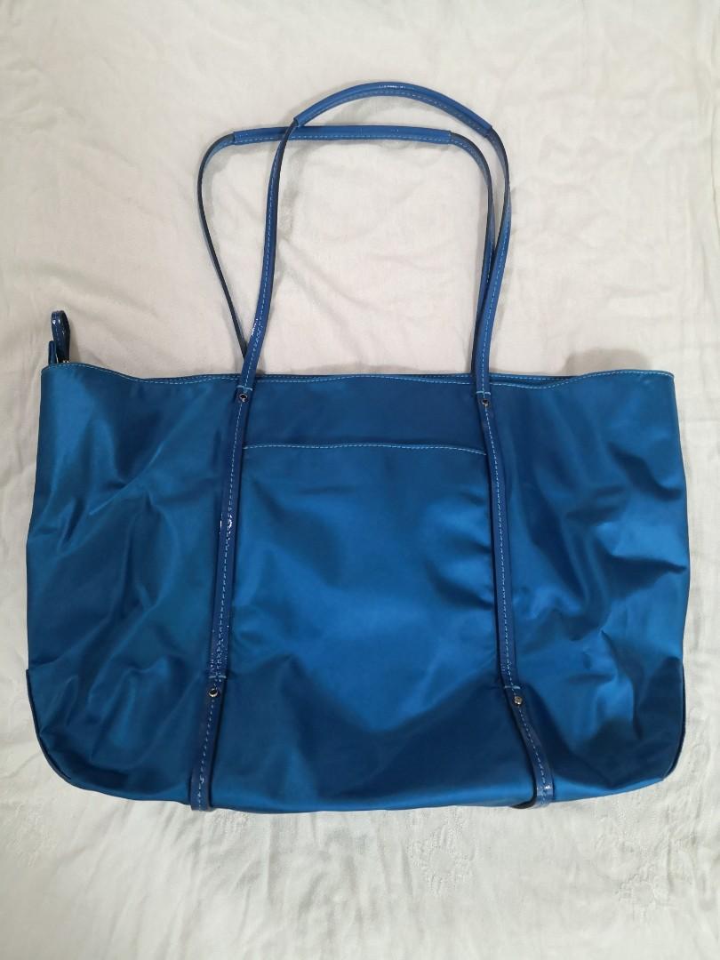 Tumi deals tote sale