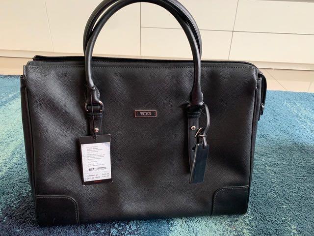 Tumi Laptop Bag Fesyen Wanita Tas Dompet Di Carousell
