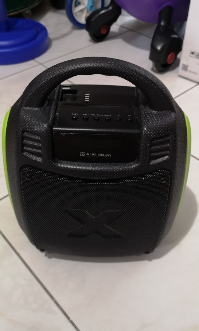 audiobox boombox 300