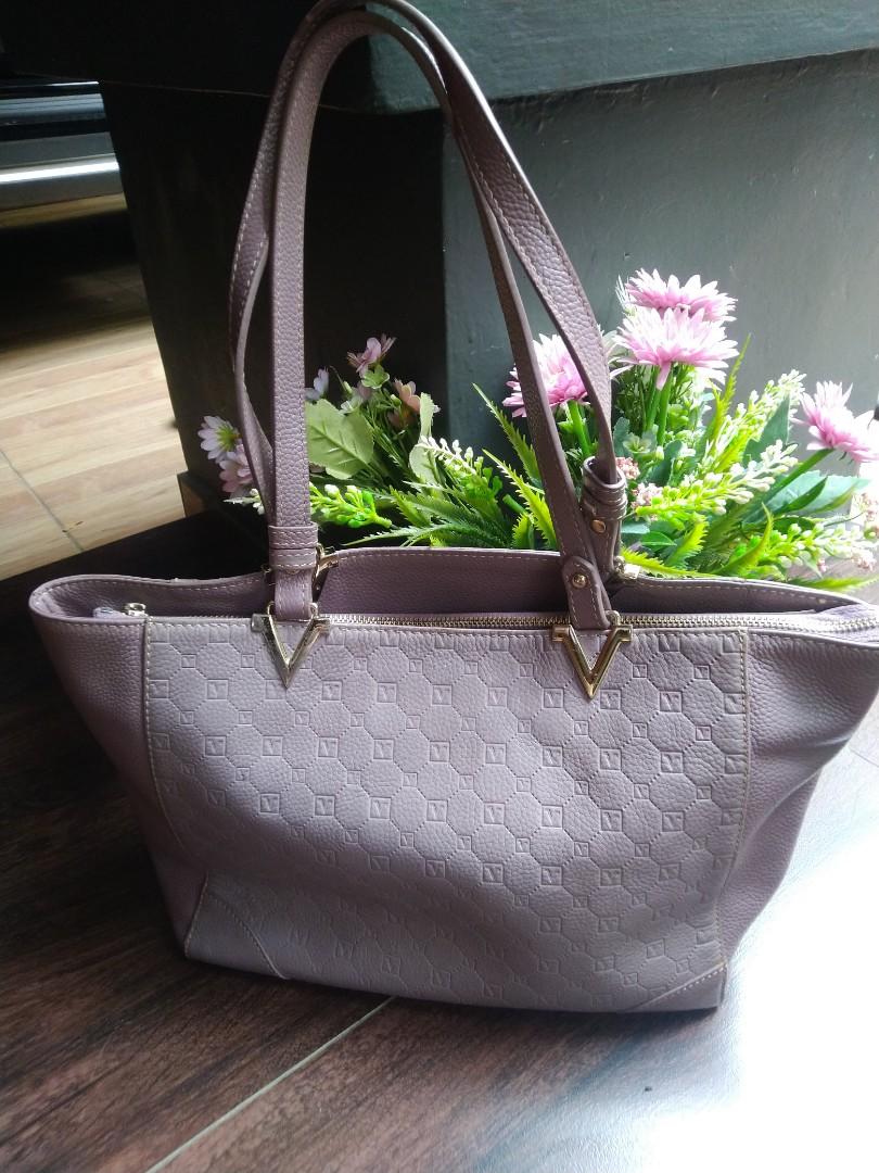 Valentino Rudy Totebag Barang Mewah Tas Dompet di Carousell