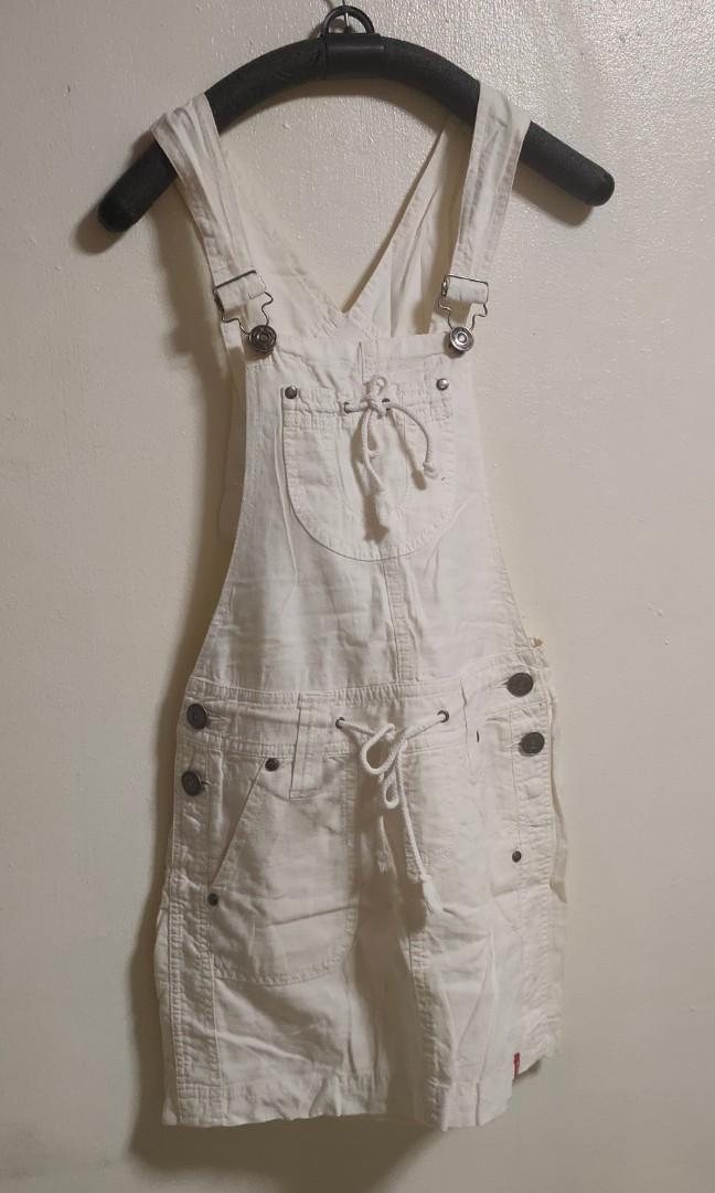 White romper (Category: Rompers) located in Quezon City. Submitted by js1983 (Listing ID 1018550922, Image 1). Description: .