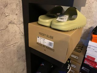 (Category: ) located in . Submitted by dr.sneaker (Listing ID 1018512224, Image 1). Description: .