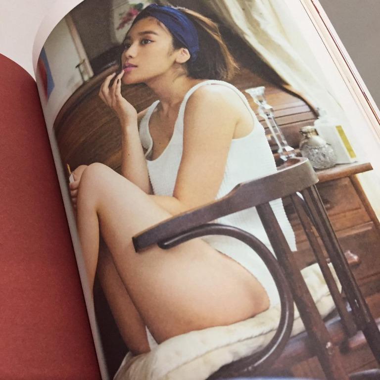 2本 筧美和子1st Official Book Me Style Book 書本 文具 雜誌及其他 Carousell