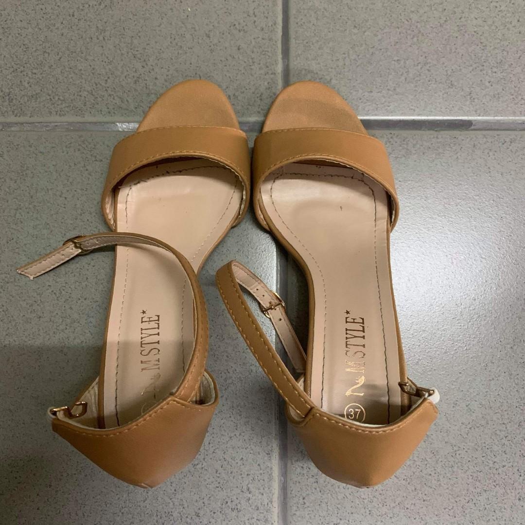 2 inch beige heels