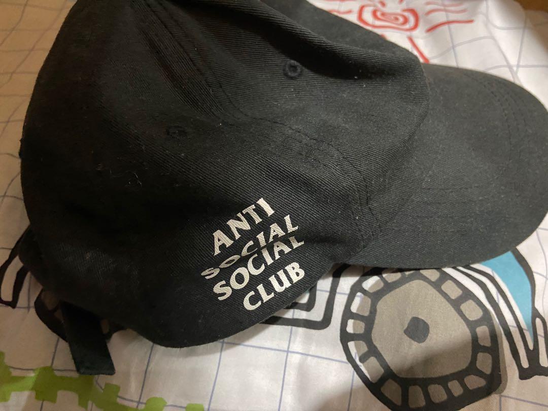 Assc Cap （分類：棒球帽、帽）位於 Hong Kong。 由 ollliva 提交（商品編號 1018778146，圖片 1）。簡介： 200$ assc cap 95% new。