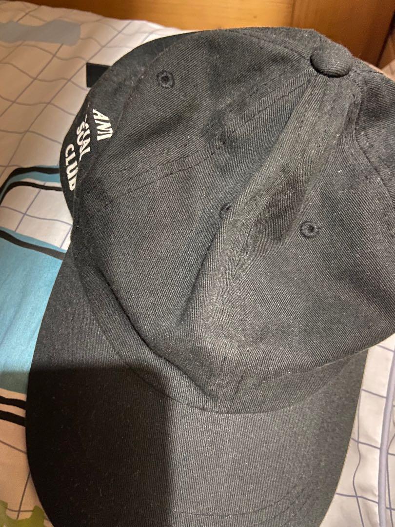 Assc Cap （分類：棒球帽、帽）位於 Hong Kong。 由 ollliva 提交（商品編號 1018778146，圖片 2）。簡介： 200$ assc cap 95% new。