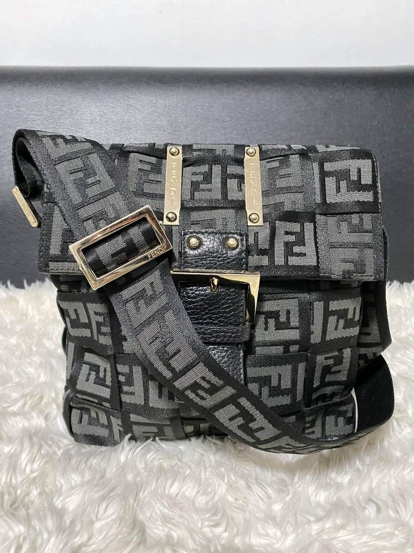 Auth FENDI CROSSBODY (Category: Luxury Bags & Wallets) located in Davao. Submitted by gingerdust (Listing ID 1018747761, Image 2). Description: rank Ab.