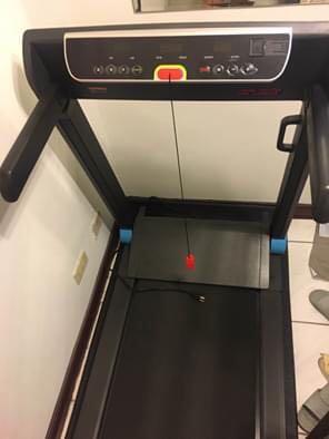 Axefit進化者電動跑步機 Evolver 限面交勿下標 運動休閒 健身器材在旋轉拍賣