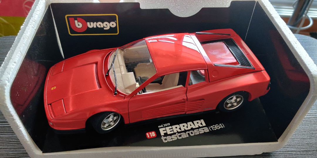 Bburago 1/18 Ferrari Testarossa (1984), Hobbies & Toys, Toys ...