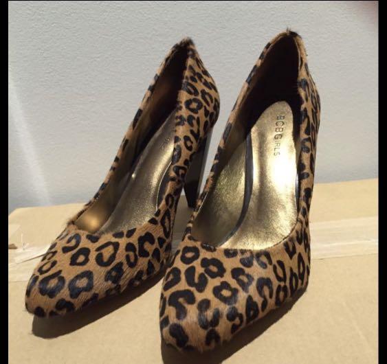 bcbg leopard shoes