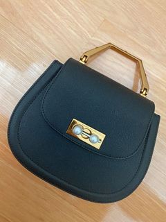 （分類：）位於 。 由 ckkeii 提交（商品編號 1018609993，圖片 1）。簡介： 。