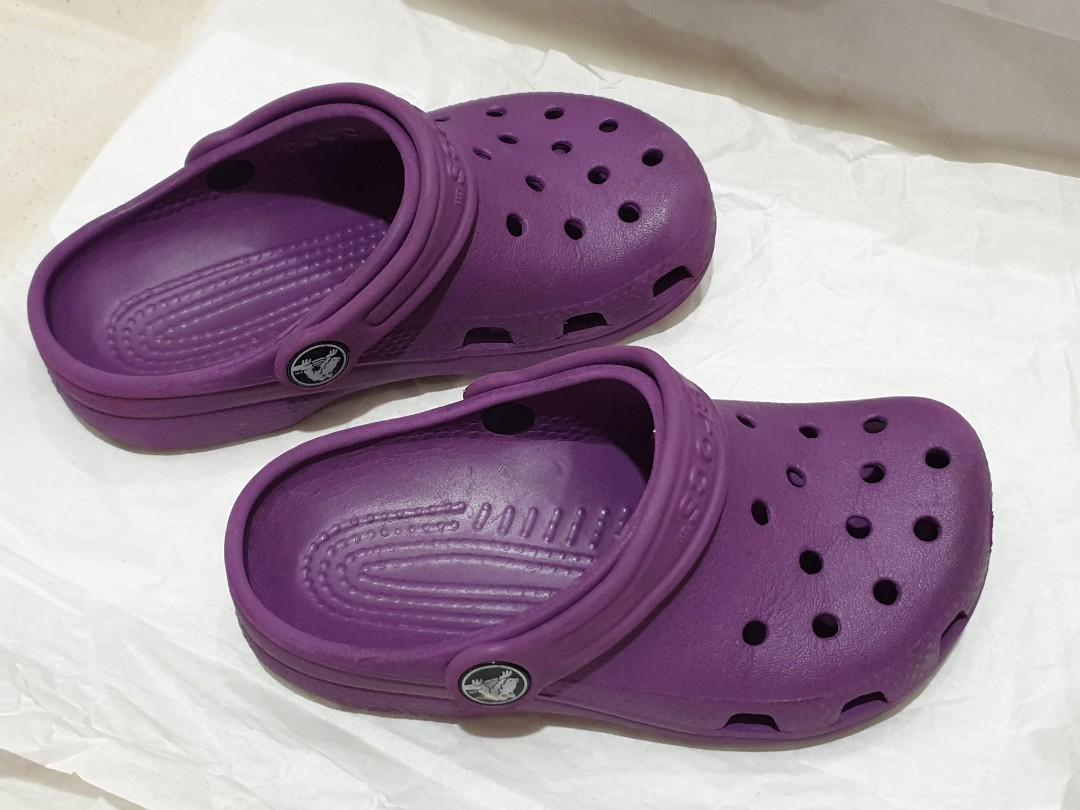 Crocs purple sandals size 10, Babies 